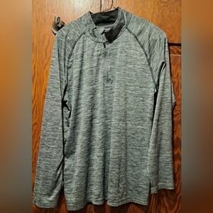 Men's Gray Quarter-Zip L9ng Sleeve Wicking Shirt